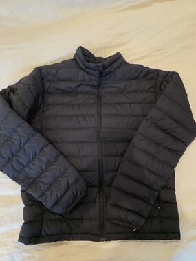 Uniqlo men's Black Quilted Packable Puffer Jacket